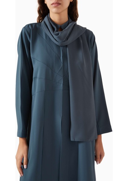 Şık Panel-Cut Abaya ile Konforlu ve Fonksiyonel Şeyla Takımı fırsatları