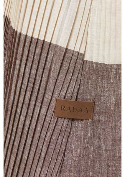 Modern Şık Kumaşlı Iki Renkli Pliseli Abaya ile Tarzınızı Yakalayın fırsatları