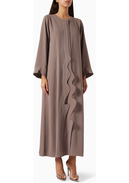 Modern ve Şık Cloud Shadow Abaya ile Zarif Bir Görünüm Elde Edin