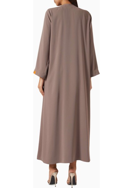 Modern ve Şık Cloud Shadow Abaya ile Zarif Bir Görünüm Elde Edin modelleri