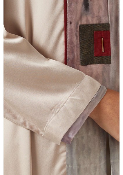 Modern Tasarım Abaya Rahat Şıklık ile Uzun Kollu ve Açık Ön Detaylı