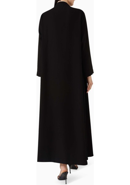 Zarif Uzun Kollu Abaya Modern Tasarım ve Geleneksel Detaylarla Şıklığı Yansıtır modelleri