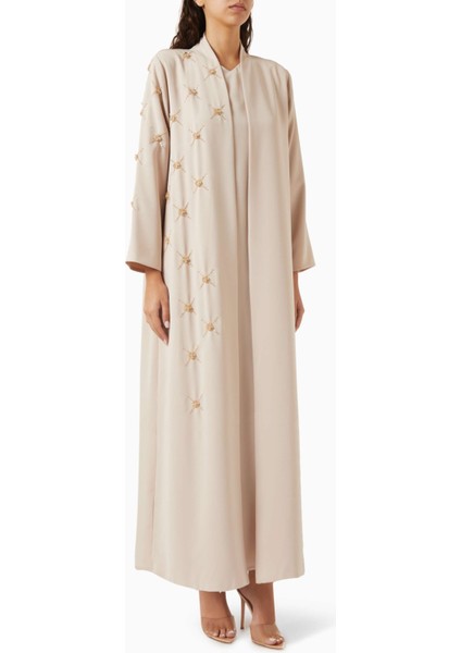 Krepe Kumaşlı Boncuk Detaylı Abaya Modern Kadınlar Için Konforlu Şıklık