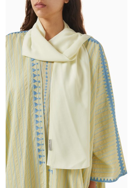 Şıklık ve Geleneksel Ifadelerle Tasarlanmış Nakışlı Abaya Seti fırsatları