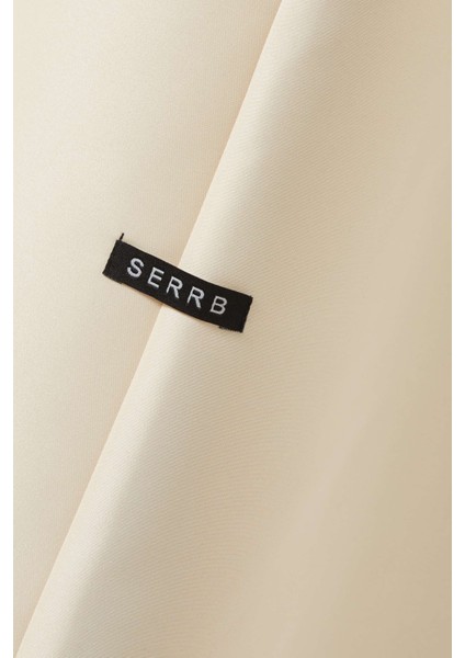 Şık Kolları Nakışlı A-Line Abaya ile Günlük Modest Tarzınızı Tamamlayın indirimleri