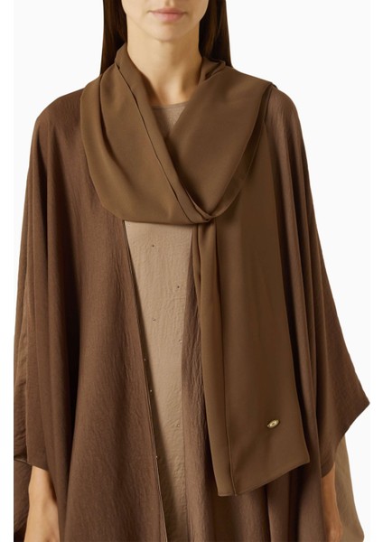 Dört Parça Ters Yüz Çevirilebilir Abaya Seti Şıklık ve Rahatlığı Bir Araya Getiriyor indirimleri