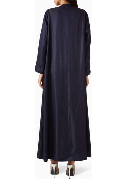 Modern ve Şık Uzun Kollu Abaya Zarif Tasarım ve Konfor ile Kullanıma Sunulmuştur modelleri