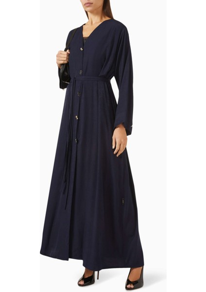 Şıklığı Yansıtan Bel Detaylı Düğmeli Abaya ile Her Ortama Uyum Sağlayın fiyatları