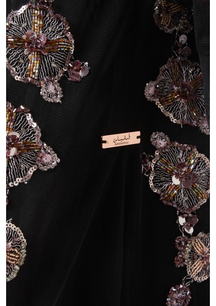 Şıklığı ve Konforu Bir Arada Sunan Pul Payetli Tül Abaya ve Sheila Seti indirimleri