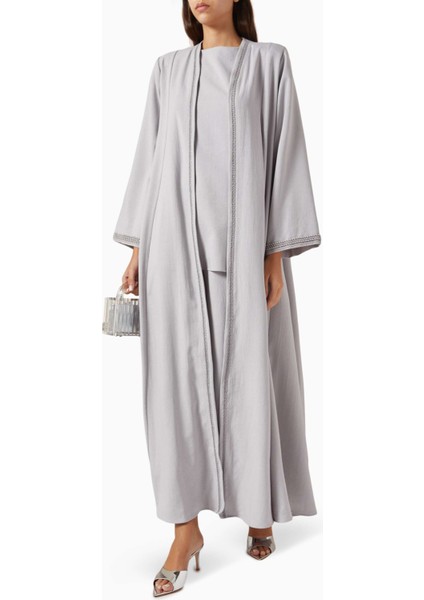 Dört Parça Nakışlı Abaya Seti Rahat Şıklık ve Kullanışlılık Için Ideal Seçim fiyatları