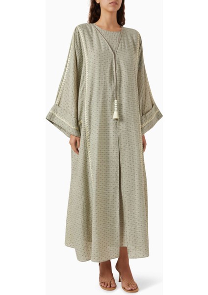 Modern Kadınlar Için Rahat Eşleştirilmiş Işlemeli Abaya ve Elbise Seti