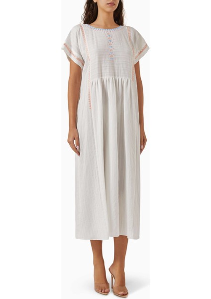 Şık Nakış Detaylı Abaya Setiyle Zarif ve Kendine Güvenen Modest Moda Deneyimi fırsatları