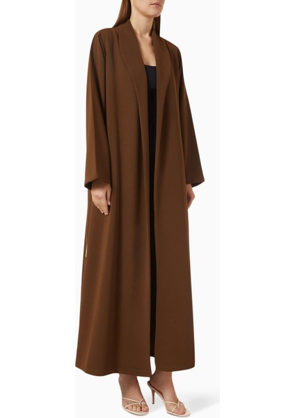 Şık ve Zarif Polycrepe Abaya ile Uyumlu Sheila ile Her Durumda Kullanım Için Ideal Seçim