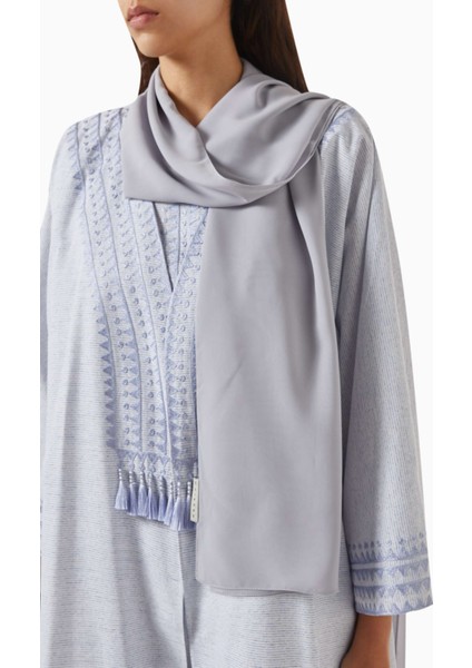 Şık Tasarımlı Elbise Seti ile Modern ve Geleneksel Moda Buluşması fırsatları