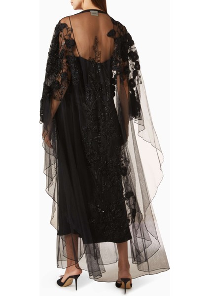 Şık Organze Abaya Botanik Nakış Detayıyla Rahat Günlük Kullanım Için Ideal modelleri