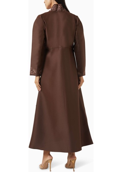 Şık Kolları Nakışlı A-Line Abaya ile Günlük Modest Tarzınızı Tamamlayın modelleri