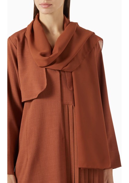 Modern ve Şık Fiyonk Yaka Abaya Zarif Duruş ve Rahat Hareket Için Ideal fırsatları