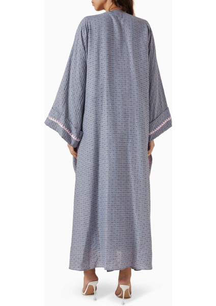 Modern Kadınlar Için Şık ve Fonksiyonel Işlemeli Üç Parça Abaya Seti modelleri