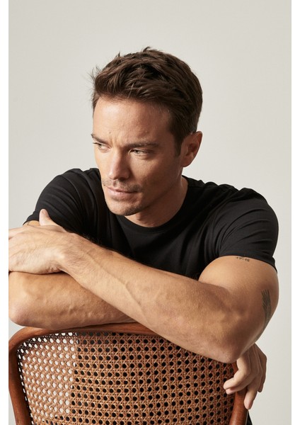 AC&Co / Altınyıldız Classics Erkek Sıyah-hakı-grı Melanj Slim Fit Dar Kesim Bisiklet Yaka 3'lü %100 Pamuk Tişört Paketi