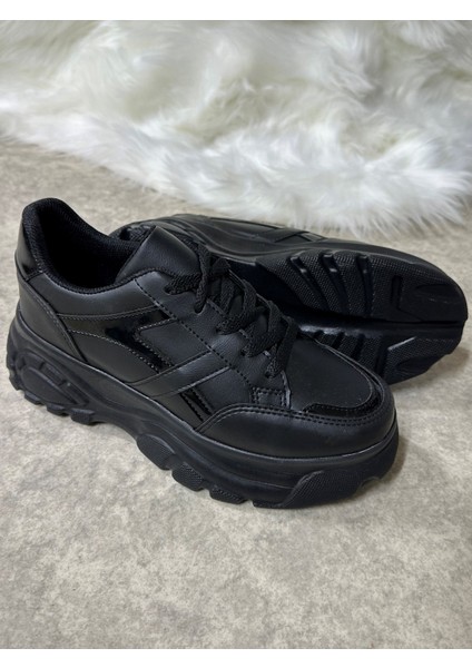 Günlük Kadın Sneaker Kalın Yüksek Taban Bağcıklı Rahat Tiger Şeritli Spor Ayakkabı 032