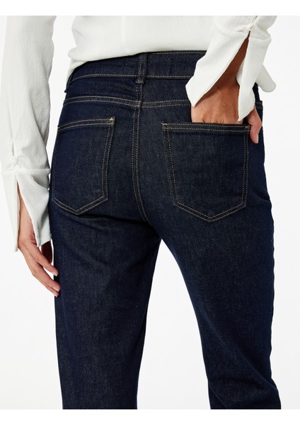 Yüksek Bel Düğme Detaylı Cepli Dar Kesim Ispanyol Paça Jean Pantolon - Flare Jeans modelleri