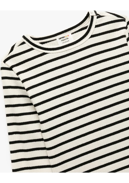 Uzun Kollu Bisiklet Yaka Çizgili Tişört modelleri