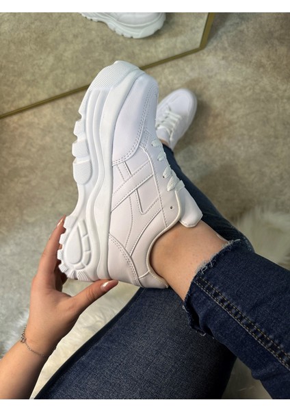 Günlük Kadın Sneaker Kalın Yüksek Taban Bağcıklı Rahat Tiger Şeritli Spor Ayakkabı 032 fırsatları