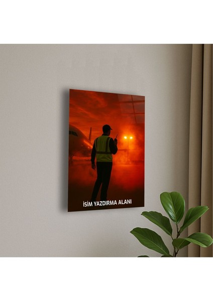 Havaalanı Yer Personeli Temalı Cam Tablo Erkek Havaalanı Personeli Hediye Isme Özel Hediye fiyatları