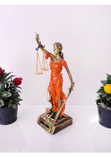 Adalet Heykeli – Gümüş Renk Turuncu Elbise Themis Biblo | Avukat ve Hukukçu Hediyesi Dekoratif Obje modelleri