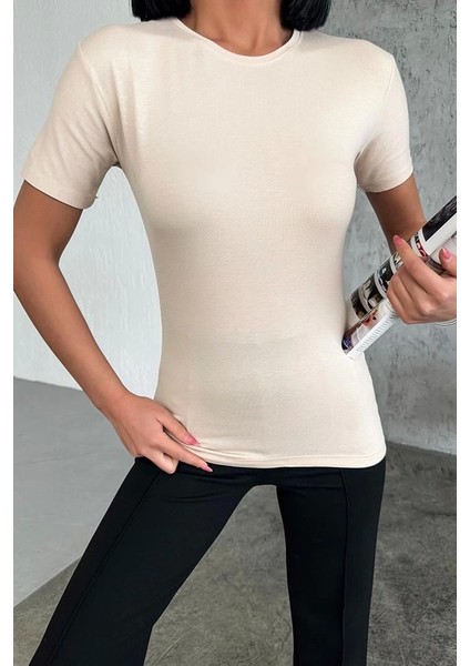 Rahat ve Şık Kısa Kollu Bisiklet Yaka Likralı Viskon Penye Body Bej modelleri