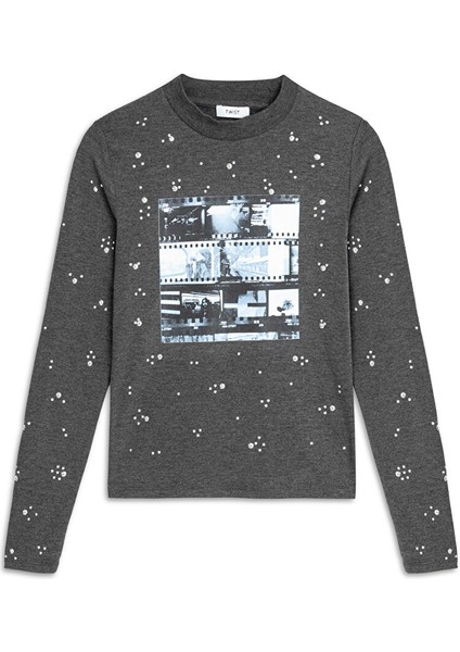 GÖRSEL BASKILI DAR KESİM T-SHIRT TW6250070062036 indirimleri