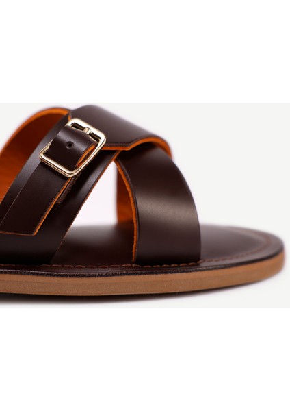 Arkadan Bağlı Deri Sandalet