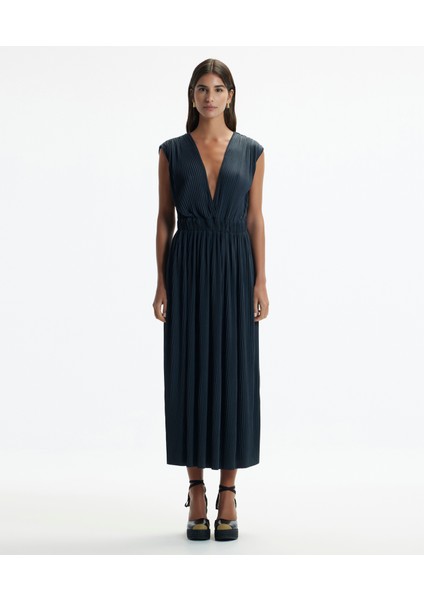 V Yaka Kolsuz Pliseli Uzun Elbise