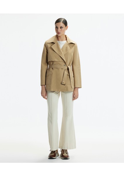 Kelebek Yaka Rüzgarlıklı Kısa Pardösü