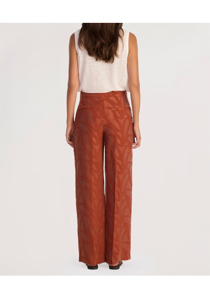 Nervür Detaylı Pantolon fırsatları