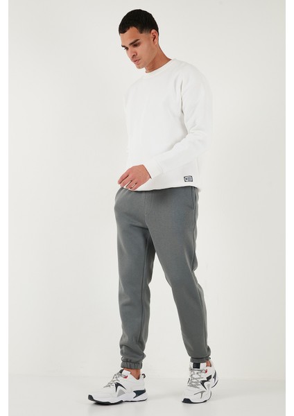 Pamuklu Regular Fit Normal Bel Lastikli Paça Cepli Eşofman Altı Erkek Eşofman Altı 59080153W4 fırsatları