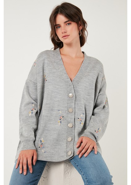 Çiçek Işlemeli Oversize Fit V Yaka Düğmeli Hırka Bayan Hırka 4616191