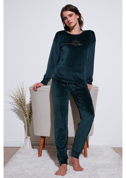 Standart Fit Bisiklet Yaka Yumuşak Kadife Pijama Takımı Bayan Pijama Takımı 6094201