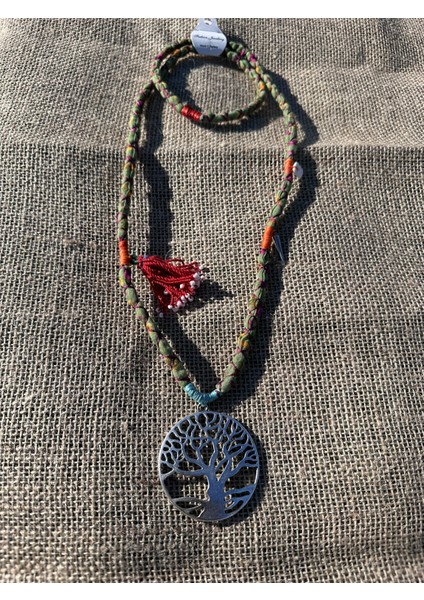 Tarz Ağaç Detaylı Kolye