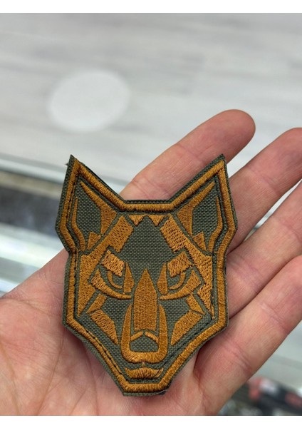 Kurt Motifli Kumaş Patch ( Peç) Arkası Cırtlı