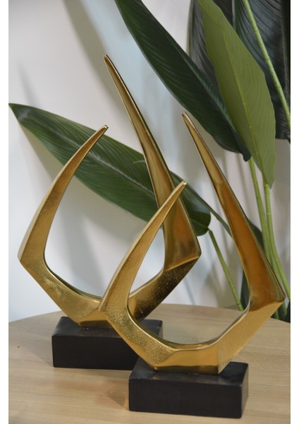 2'li Döküm Üçgen Formlu Dekoratif Obje Ithal Gold 45CM - 41CM