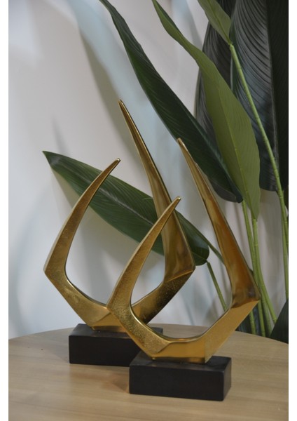 2'li Döküm Üçgen Formlu Dekoratif Obje Ithal Gold 45CM - 41CM modelleri