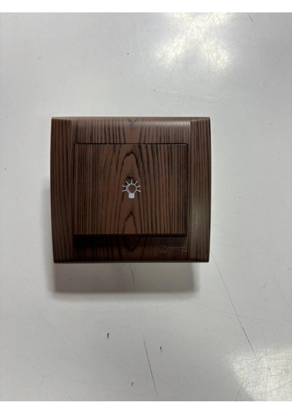 Defne Ceviz Light Butonu+Çerçeve