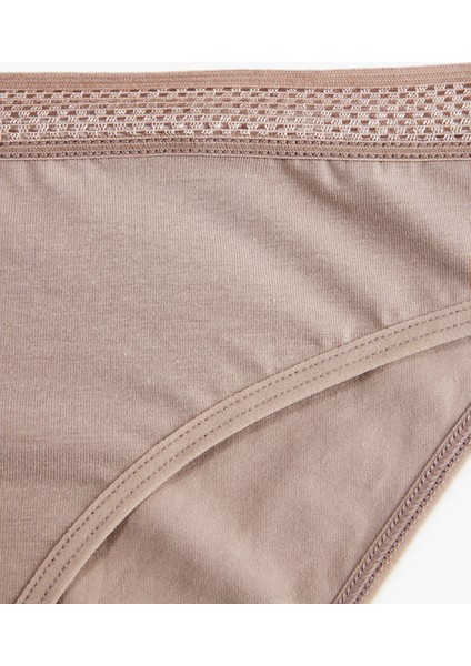 Pamuklu Rahat Kalıp Lastik Detaylı Külot modelleri