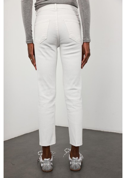 Beyaz Yüksek Bel Boyfit Jean indirimleri