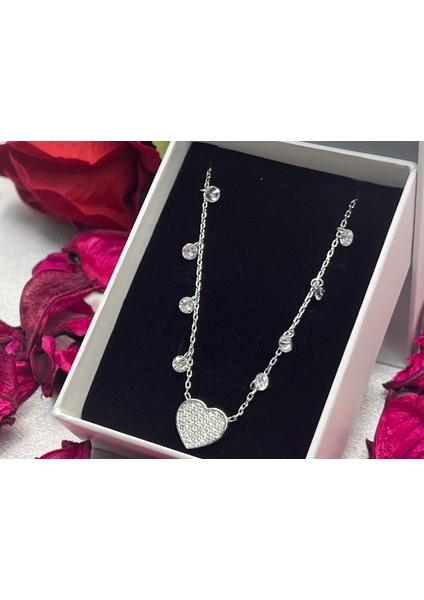 Taşlı Kalp Kadın Kolyesi 925 Ayar Gümüş Rodyumlu Zirkon Taşlı modelleri