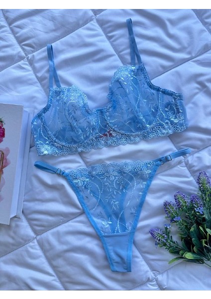Lingerie – Çiçek Nakışlı Desteksiz C Cup Sütyen & Külot Takımı (90-95-100 C) fiyatları