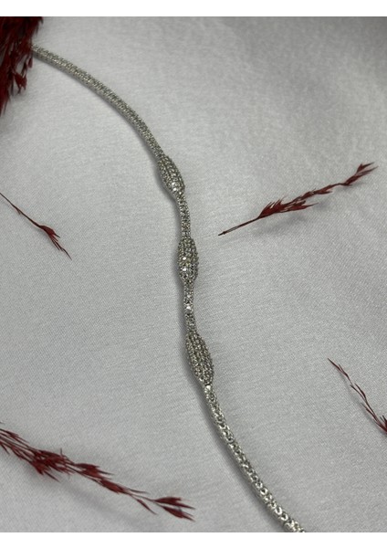 925 Ayar Gümüş Rodyum Kaplamalı Su Yolu Model Zirkon Taşlı Kadın Bileklik (Rodyum Kaplamalı) modelleri