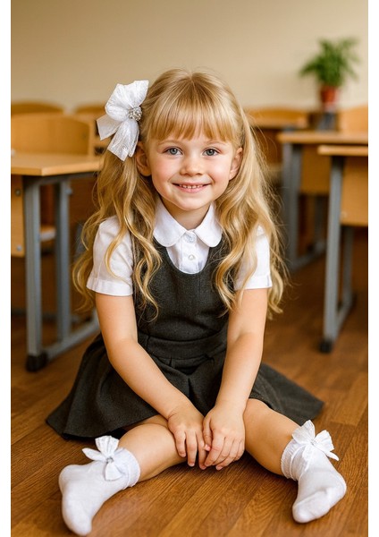 Taşlı Kurdeleli Dantelli Okul Çorabı