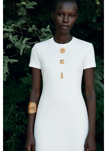 Ottoman Kumaş Kısa Kollu Yırtmaç Detaylı Midi elbise fiyatları